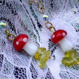 Will o’ Wisp fairy toadstool earrings